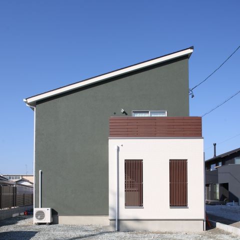 【外壁デザイン】異素材の張り分けで、外観をもっとおしゃれに！