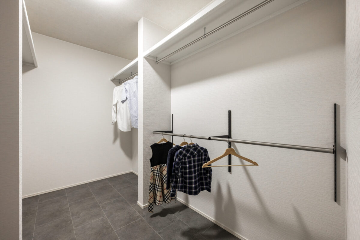 ワンフロアで生活が完結する新感覚の平屋風の住まい。