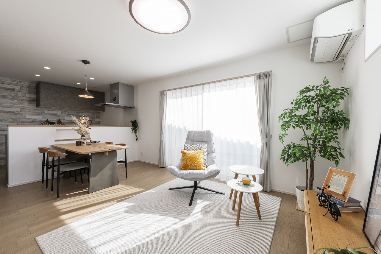 一見すると平屋に見える！機能的な平屋風の家-遠州の平屋-