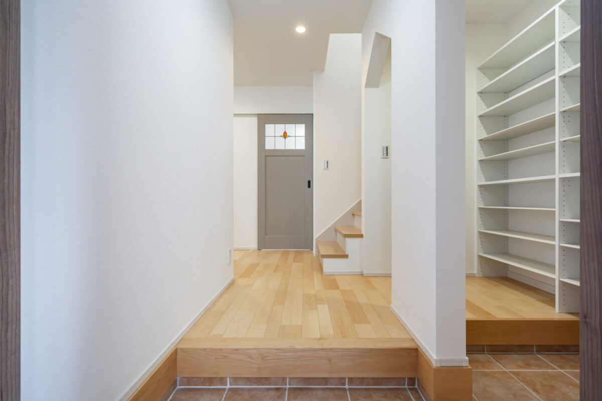 毎日の「やらなきゃ」から解放される、自然と片付く家。